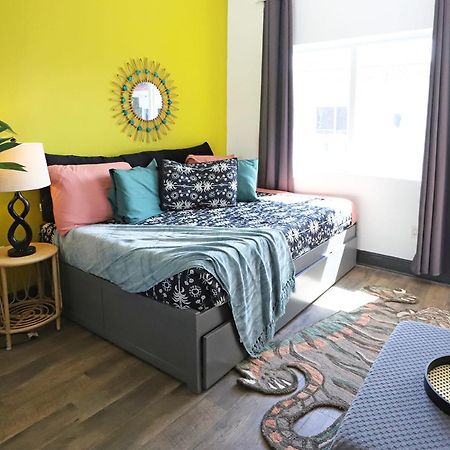 North Beach Steps To Sea Miami Apartment With Free Parking Family And Pet Friendly Miami Beach Bagian luar foto